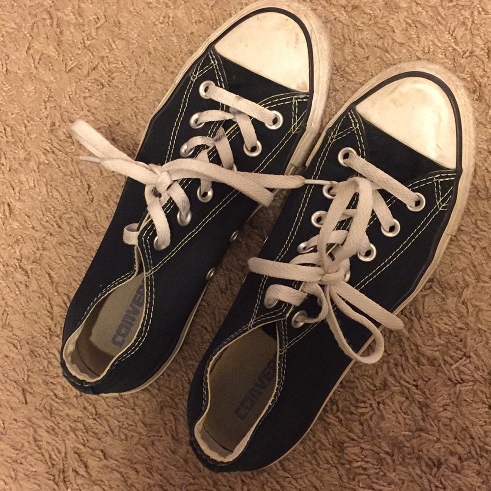 Black converse